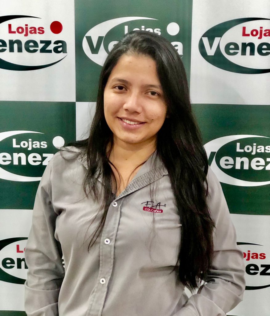 Vendedora Franciane Lopes Ferreira - Lojas Veneza Oficial