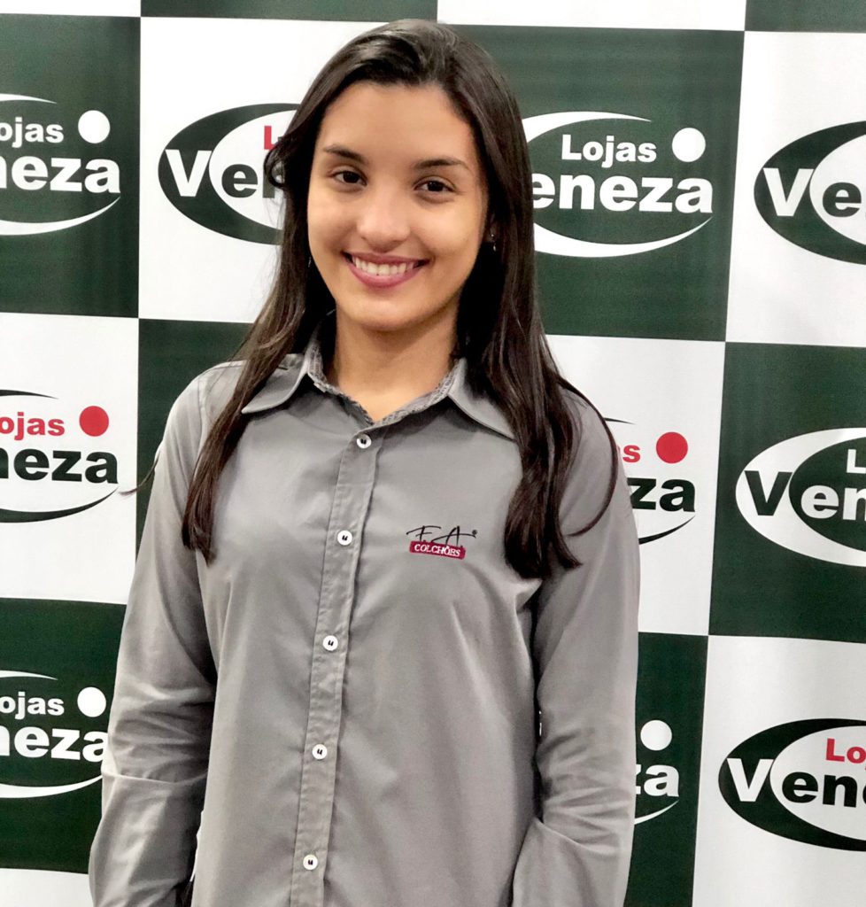 Vendedora Liz Milena - Lojas Veneza Oficial